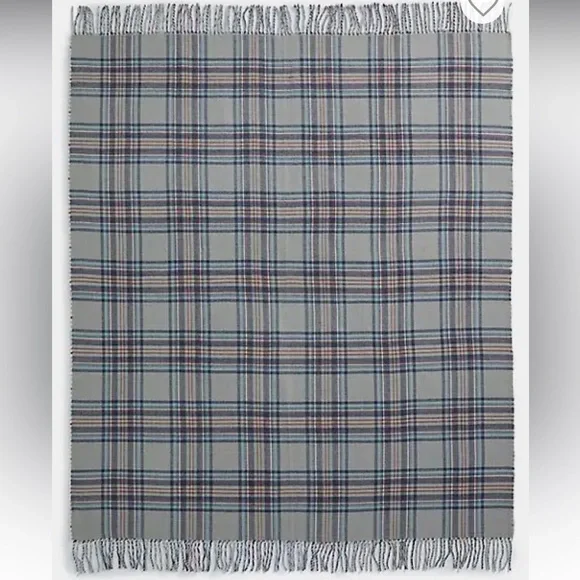 Hudson's Bay Reversible Finley Throw Blanket in Grey, Navy and Brown Tartan - Picture 6 of 6